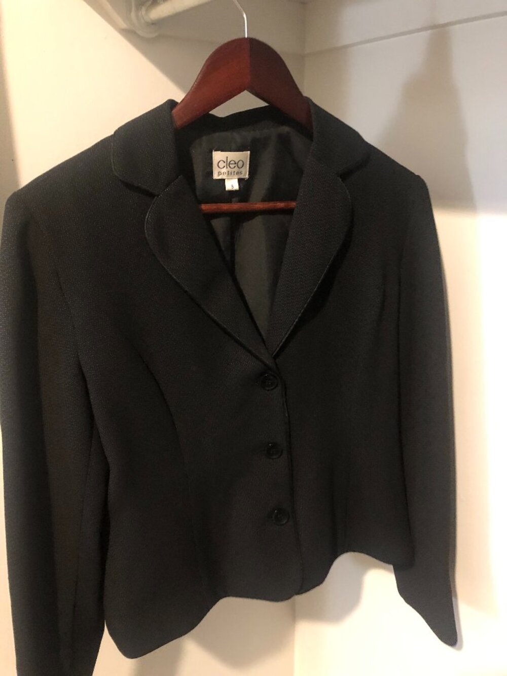 CLEO petite Black Blazer in Size US 8